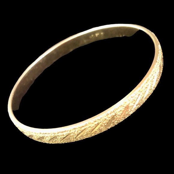 Monet Vintage Etched Gold Tone Bangle Bracelet Bold Gold - Picture 4 of 11